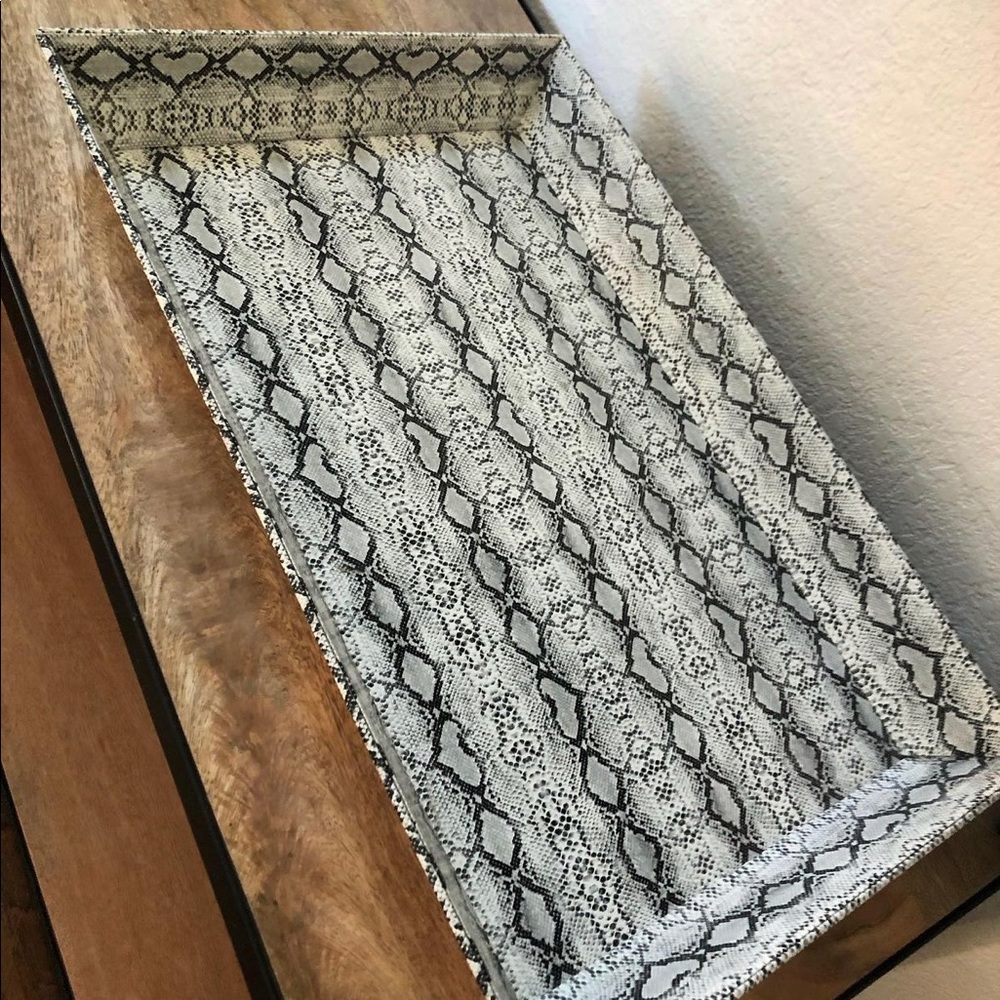 Black and white snakeskin tray